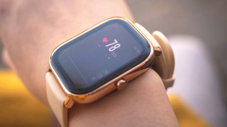11 Things Your Apple Watch Can Do That You Had No Idea About