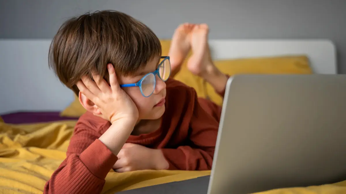 12 Signs Your Child Has Too Much Screen Time + (Easy Fixes)