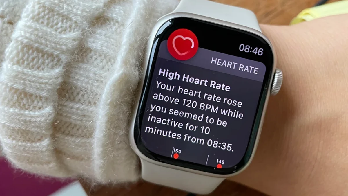 13 Hidden Health Warnings Your Apple Watch Is Trying to Tell You (That Most People Ignore)
