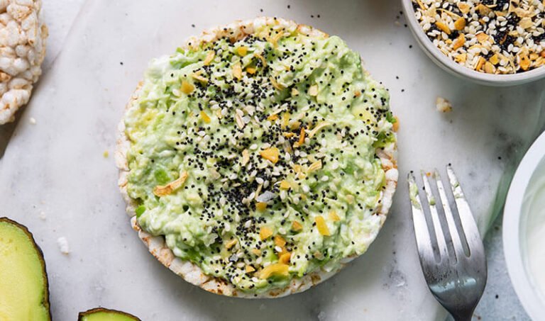 21 PCOS-Friendly Snacks That Keep Blood Sugar Stable Between Meals