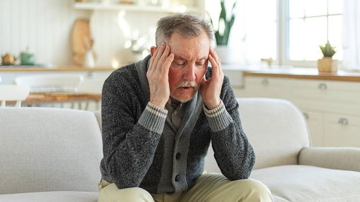 21 Symptoms of Dangerous B12 Deficiency (Even If Tests Say You’re Fine)