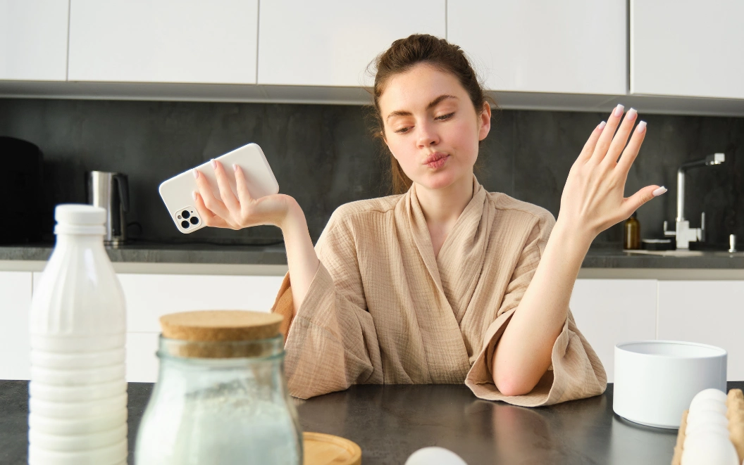 23 Morning Routine Hacks for Overwhelmed Moms (Before Their Kids Wake Up)