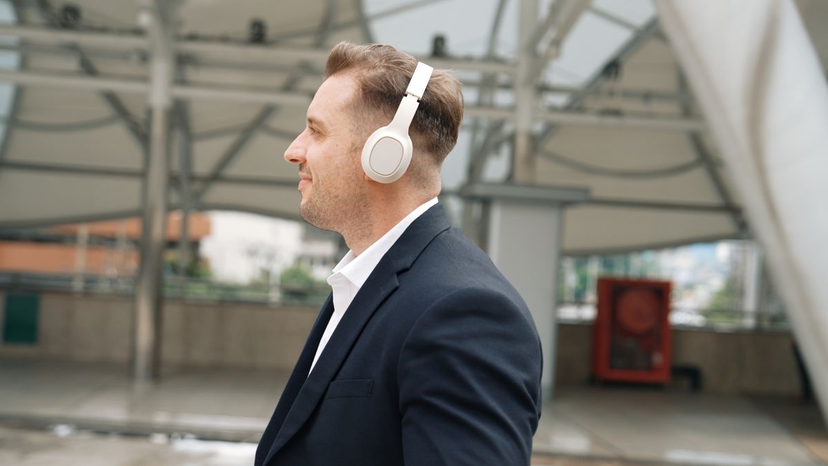 5 Noise Cancellation Technologies That Allow Us to Ignore the World