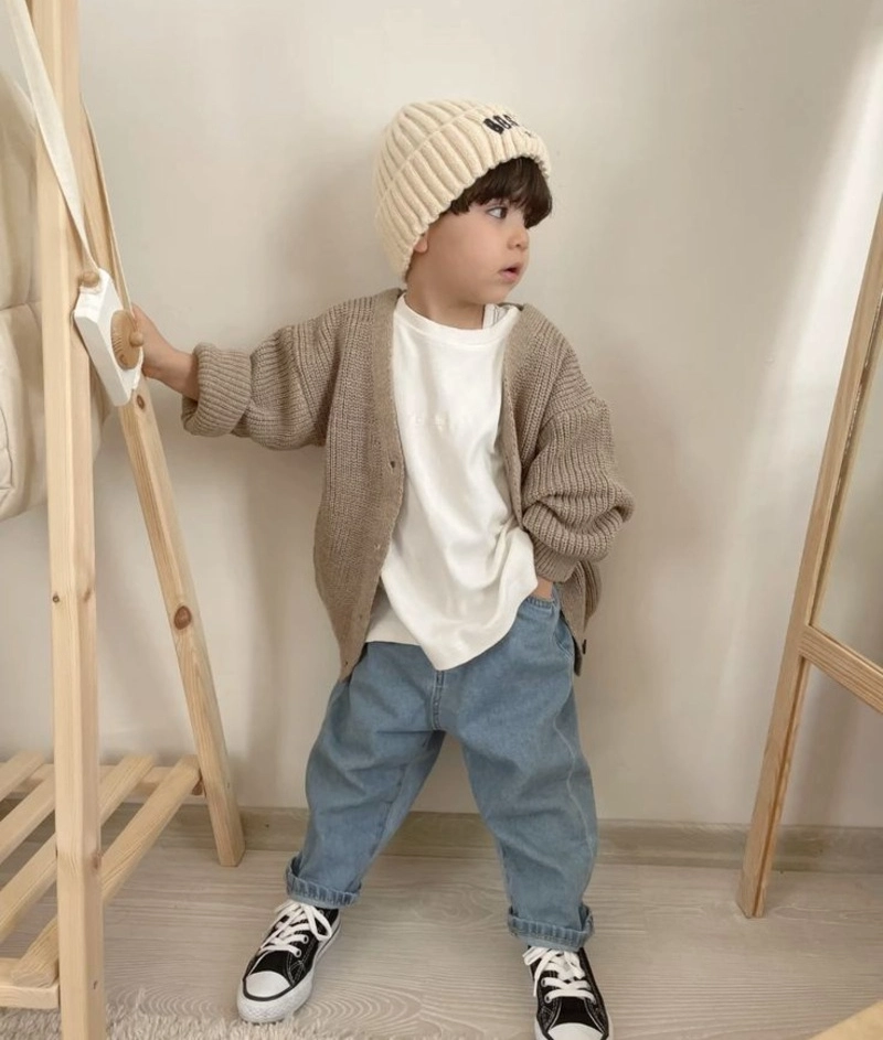 Minimalist Earth Tone