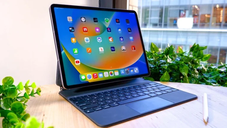 12 Ways Your iPad Can Replace Your Desktop (Without the Tech Neck Pain)