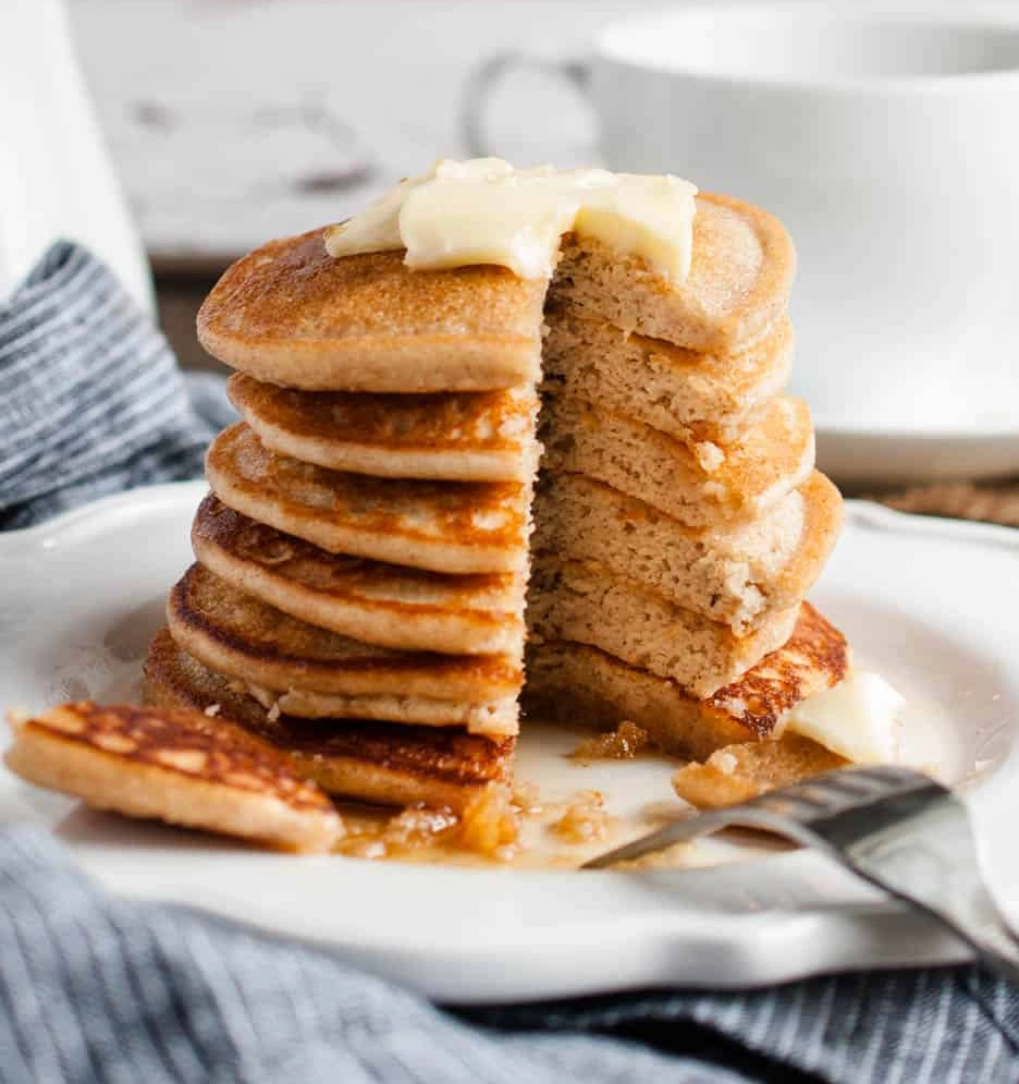 Almond Flour Cinnamon Pancakes