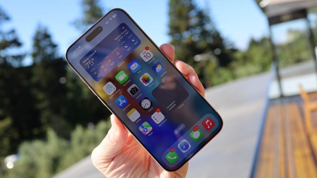 Apple’s “Liquid Glass” Redesign Looks Stunning — But It Broke These 5 Things Nobody Is Talking About
