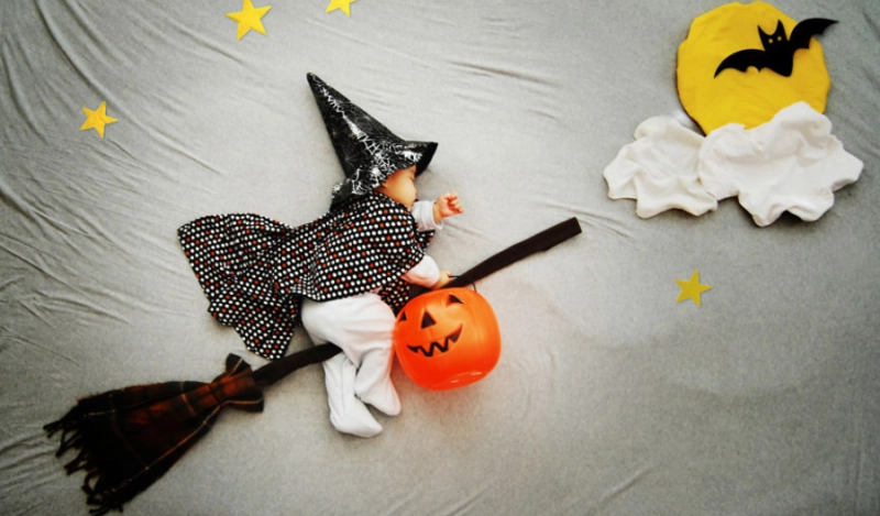 Baby Witch in Flight