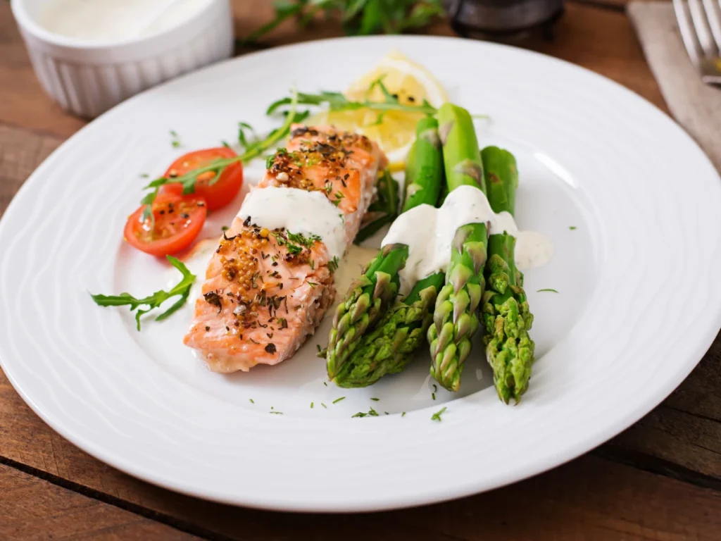 Baked Salmon with Dill Sauce