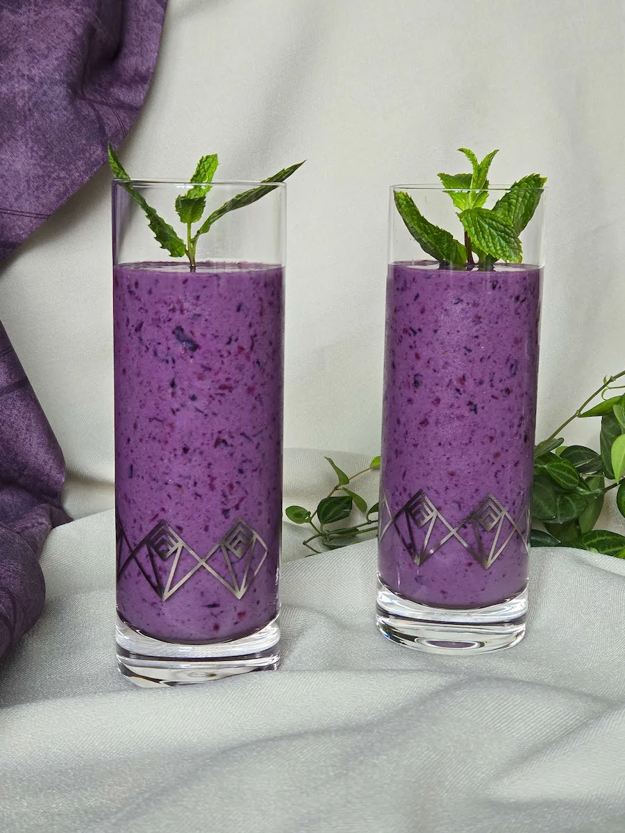 Blackberry Mint Smoothie