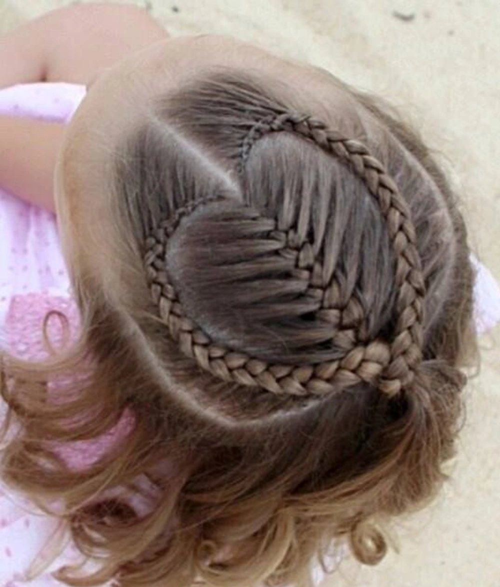 Braided Heart Outline Pony