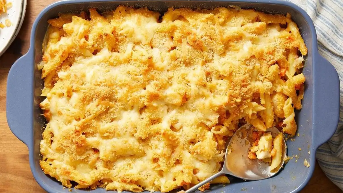 Buffalo Chicken Pasta Casserole