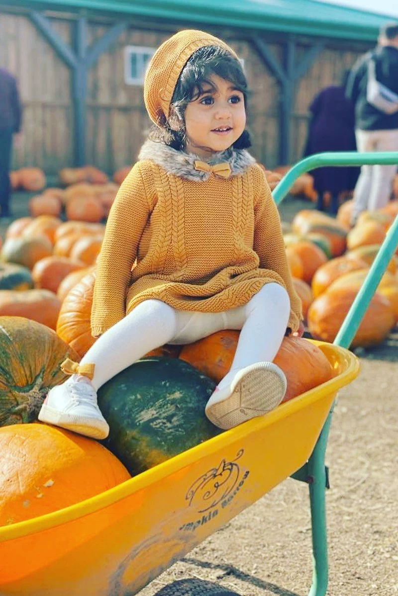 Cable-Knit Autumn Elegance