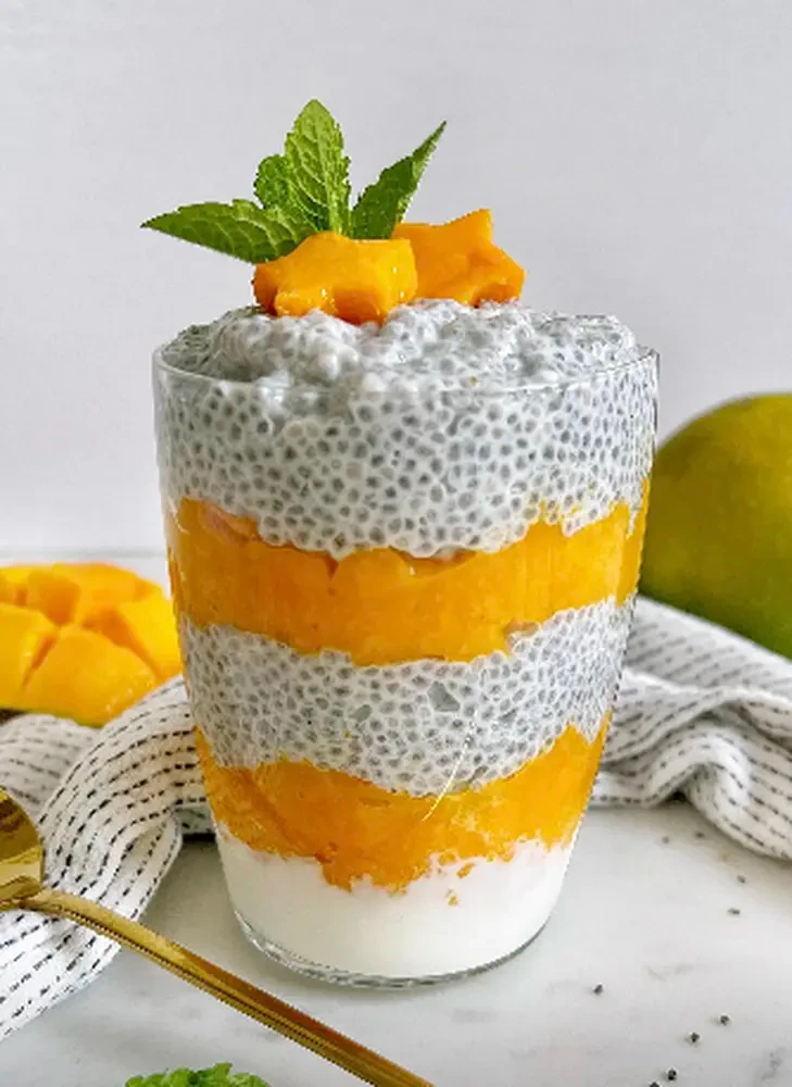 Chia Seed Pudding with MangoChia Seed Pudding with Mango