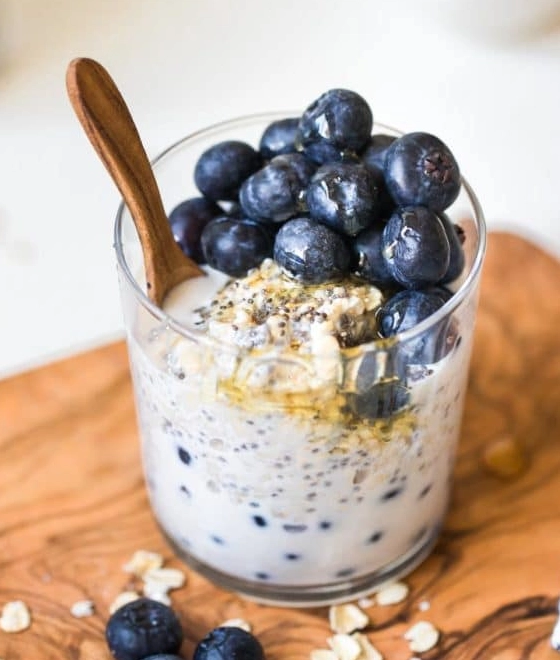 Chia Seed and Berry Yogurt Parfait