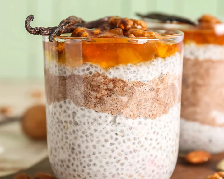 Cinnamon Chia Pudding Parfait
