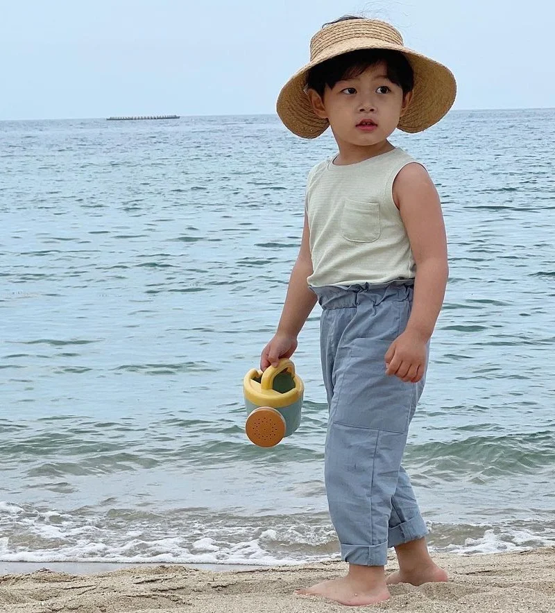 Classic Linen Tank and Rolled Chambray Pants