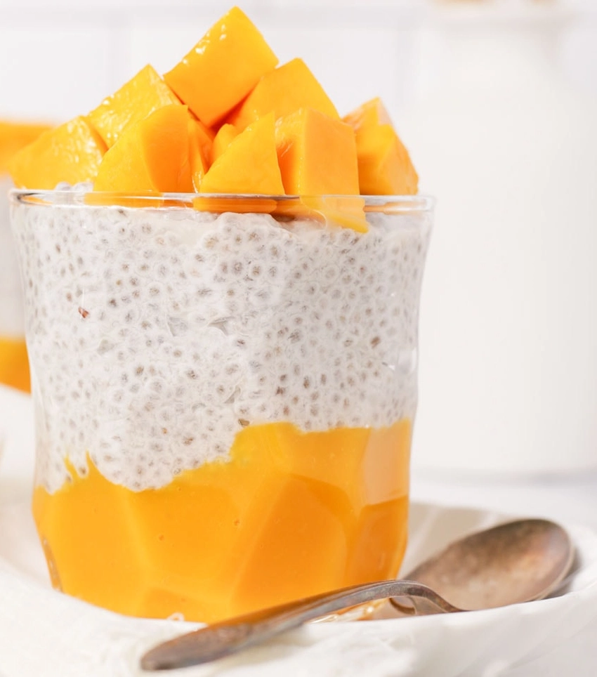 Coconut Mango Chia Pudding