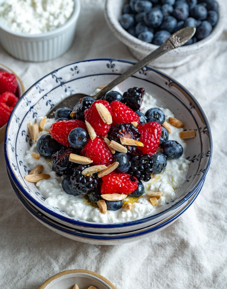 Cottage Cheese and Fruit Bowl