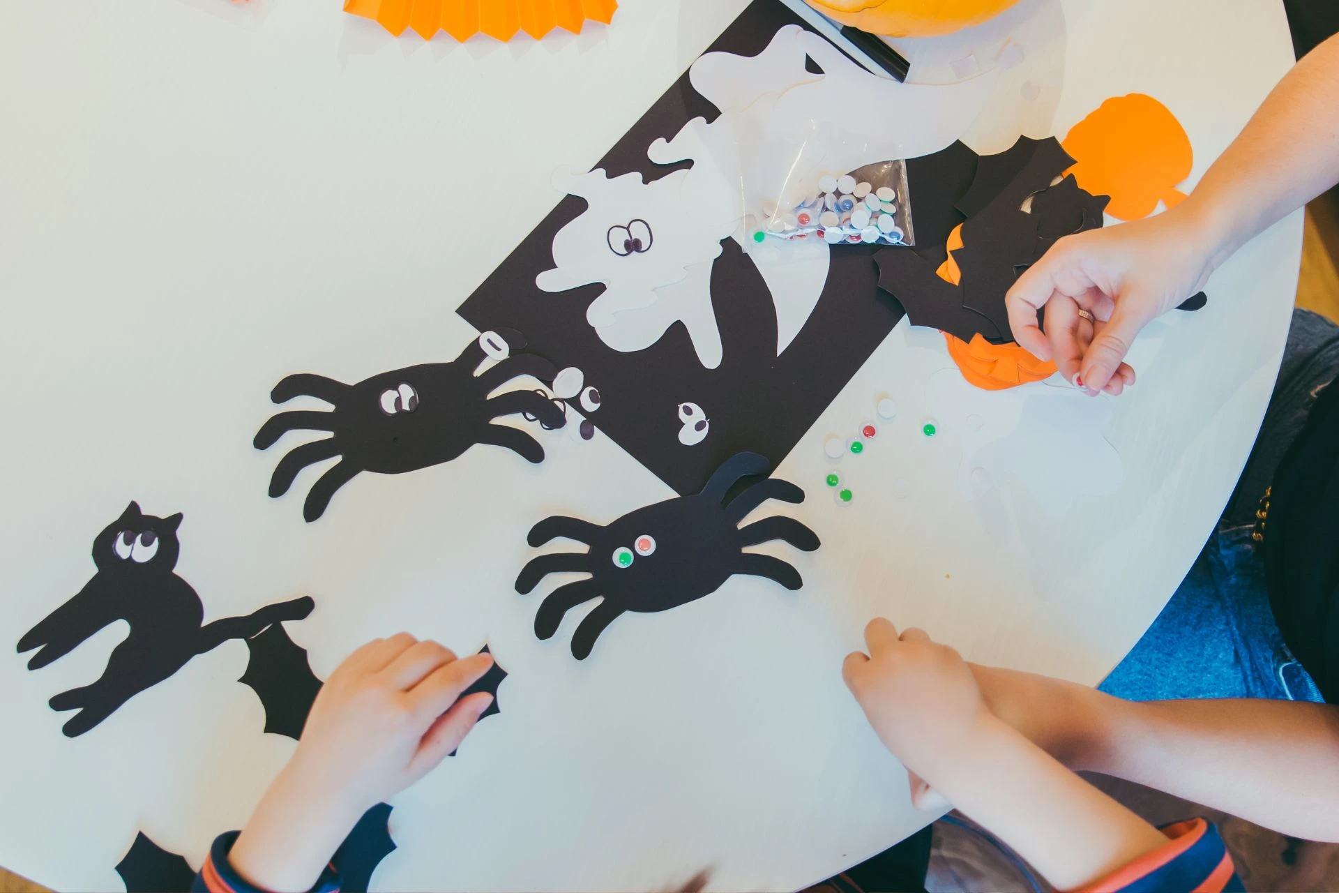 Creepy Crawly Crafting Time