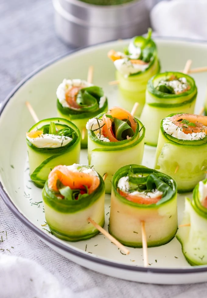 Cucumber Rounds with Smoked Salmon and Cream Cheese