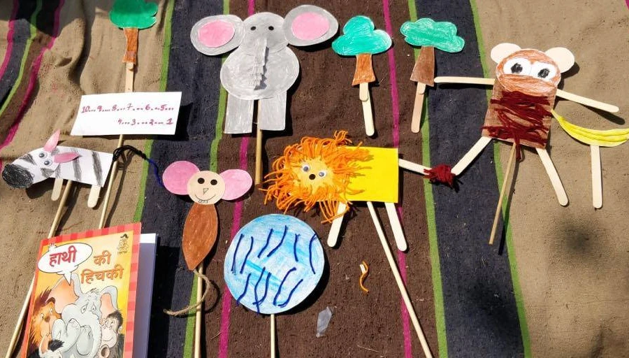 DIY Animal Puppet Storytelling