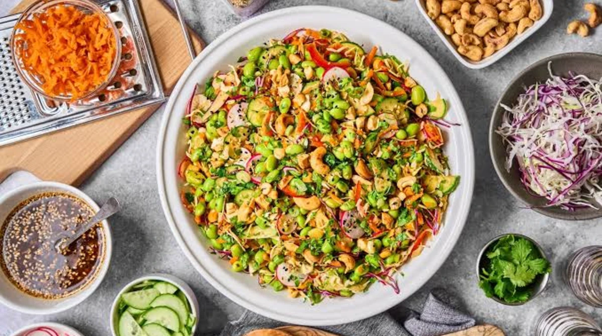 Edamame Cashew Cabbage Crunch