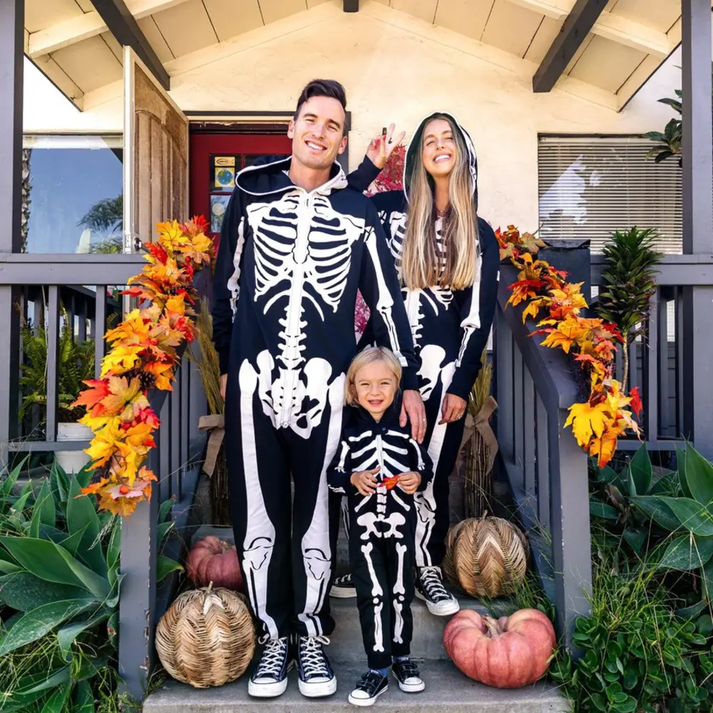 Effortless Family Halloween Theme