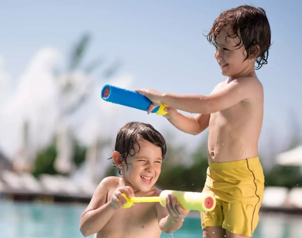 Foam Water Blaster Battle