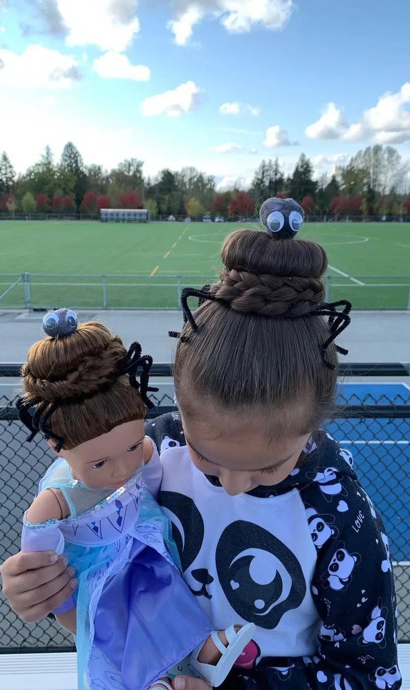 Friendly Spider Family Buns