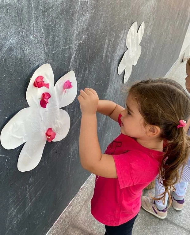 Garden Flower Art Station