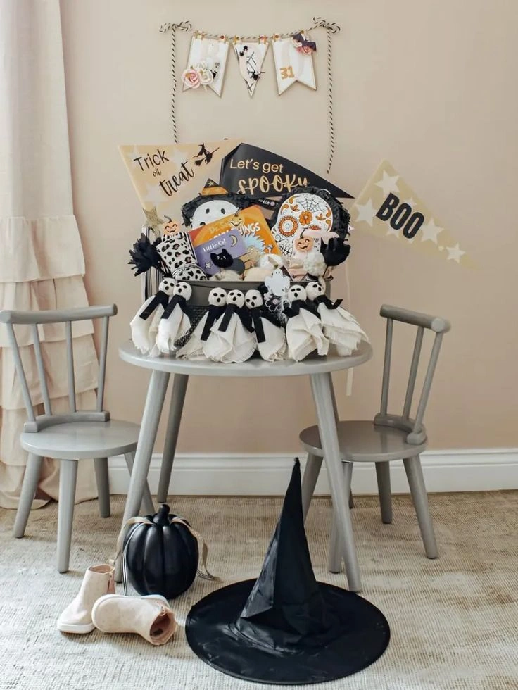 Ghost Garland Party Basket