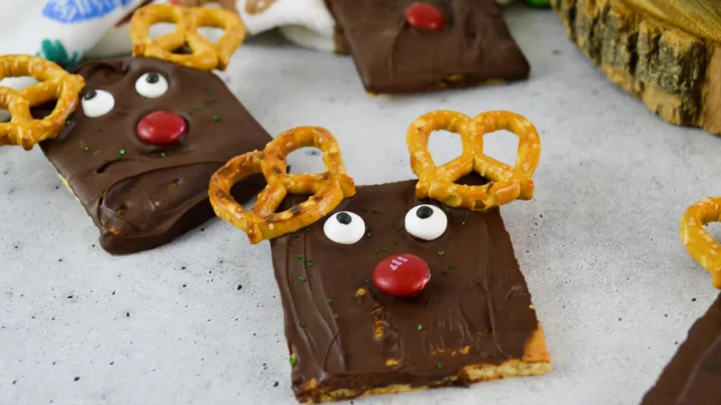 Graham Cracker Reindeer