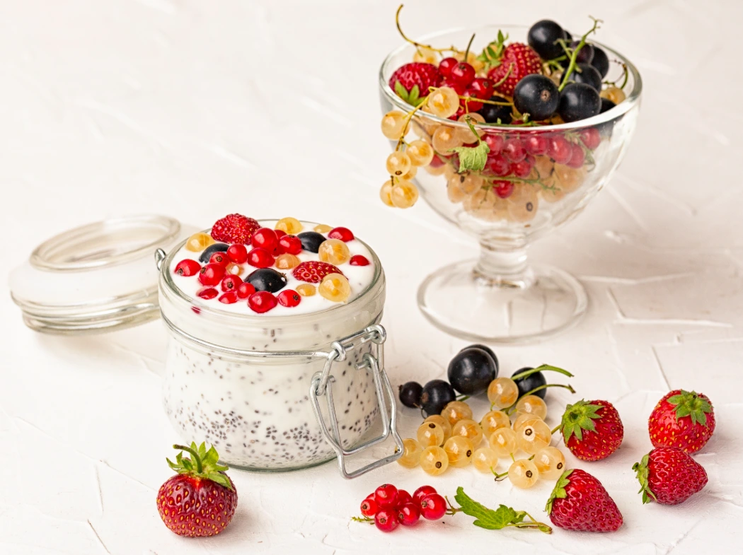 Greek Yogurt Parfait with Berries