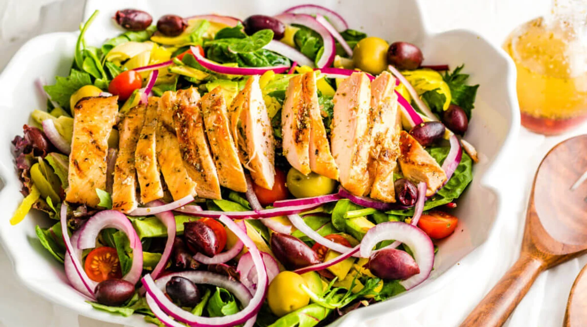 Grilled Chicken Greek Salad