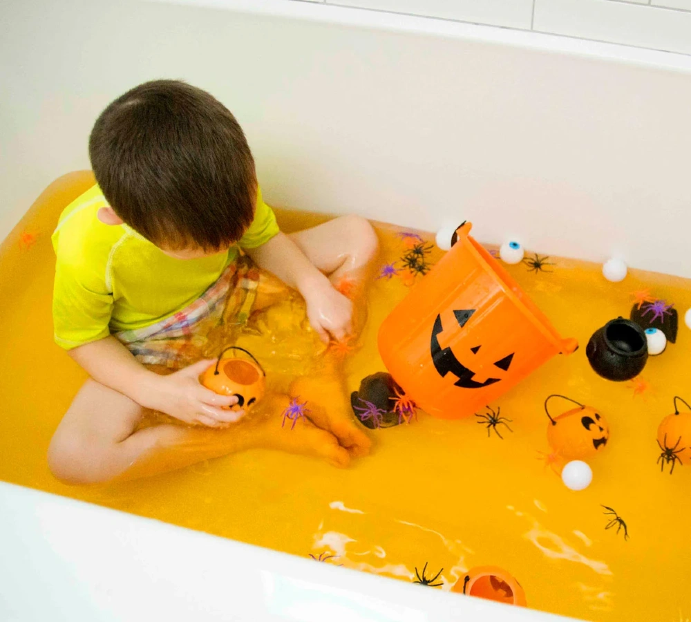 Halloween Water Bath Sensory Play