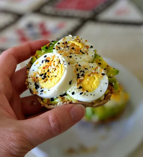 Hard-Boiled Eggs with Everything Bagel Seasoning