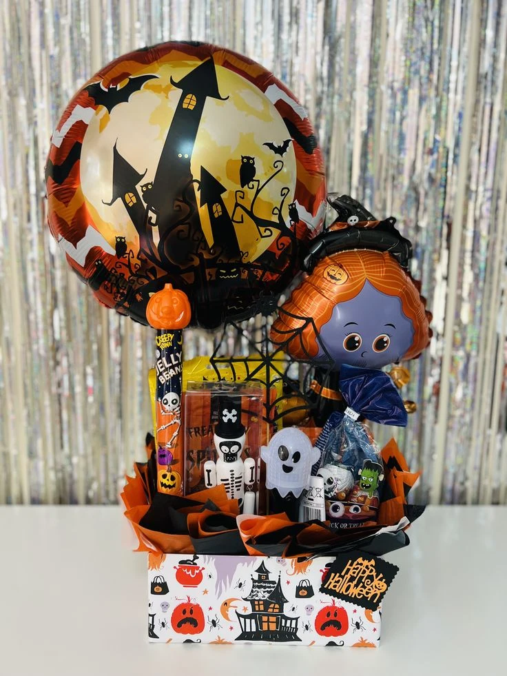 Haunted House Balloon Bouquet Basket