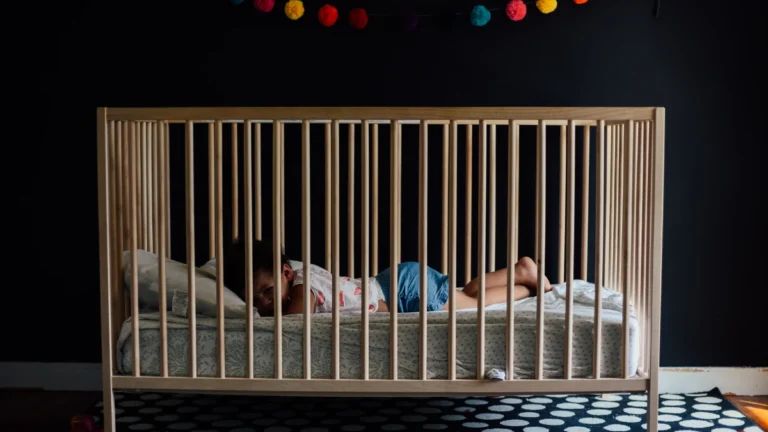When And How To Convert Crib To Toddler Bed: Safe Step-by-Step Guide