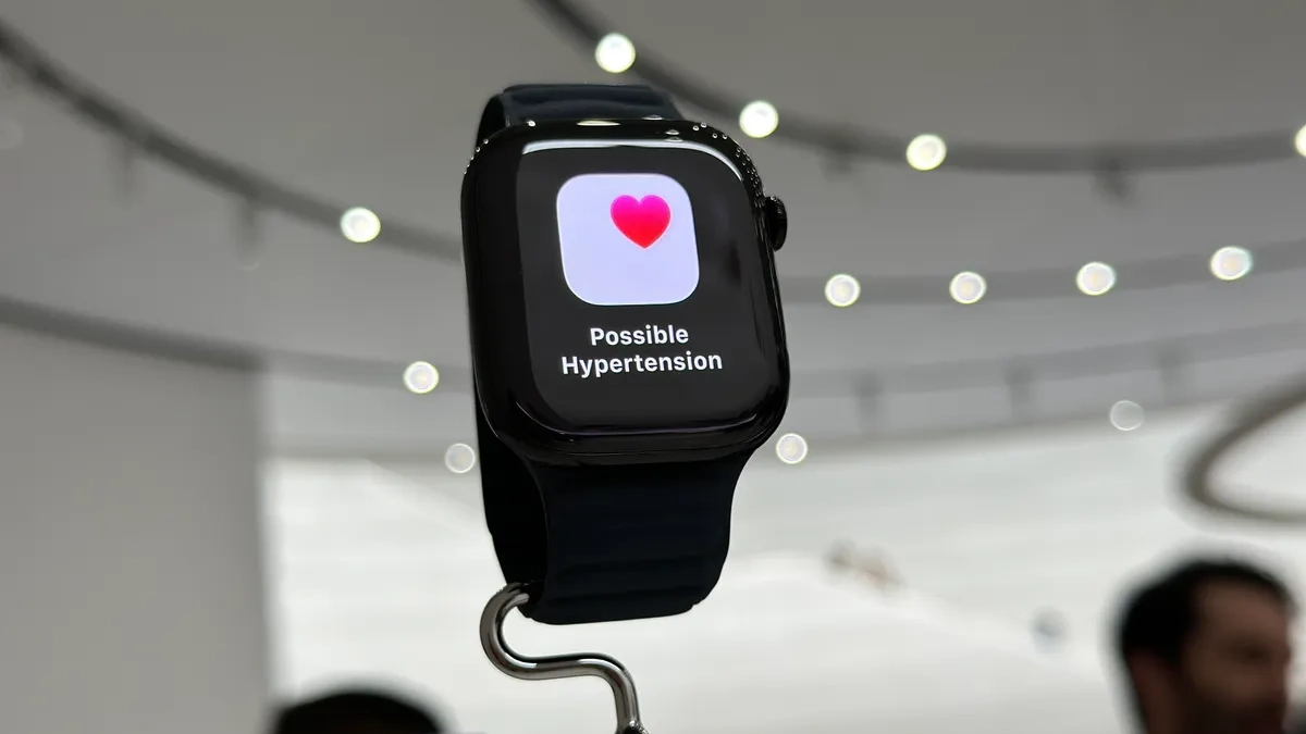How the Watch Detects Possible Hypertension