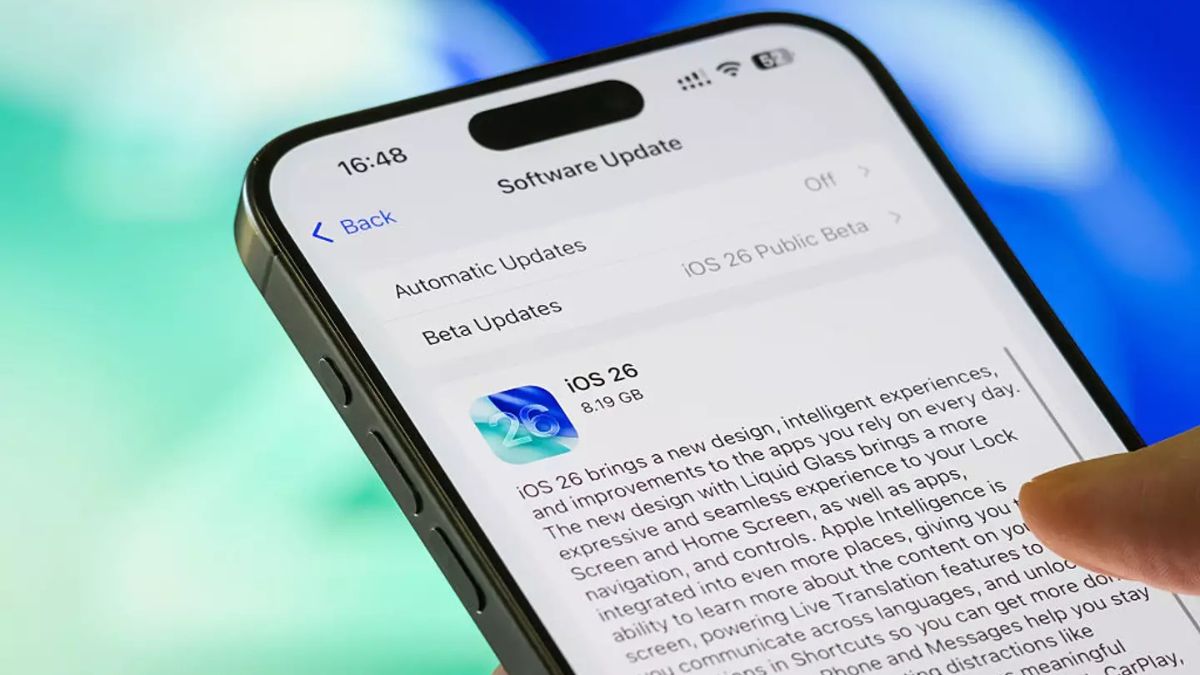 I Updated to iOS 26 and Instantly Regretted It—572% Spike in People Desperately Searching How to Downgrade