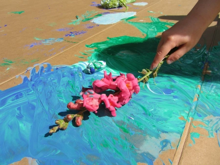 Large-Scale Floor Painting Studio