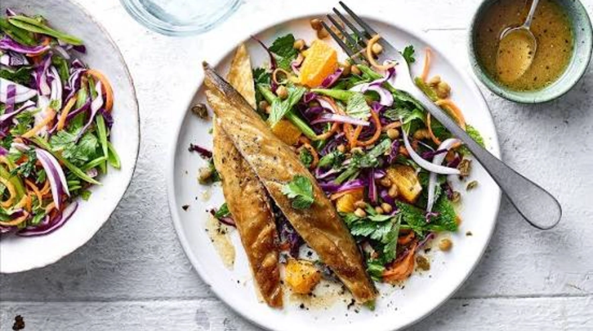 Mackerel Cabbage Slaw