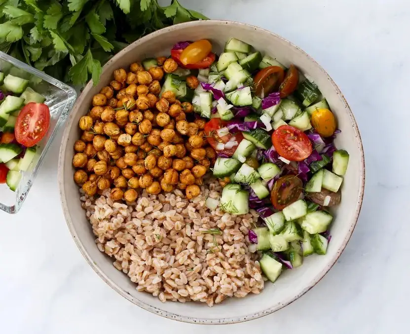 Mediterranean Chickpea Bowl