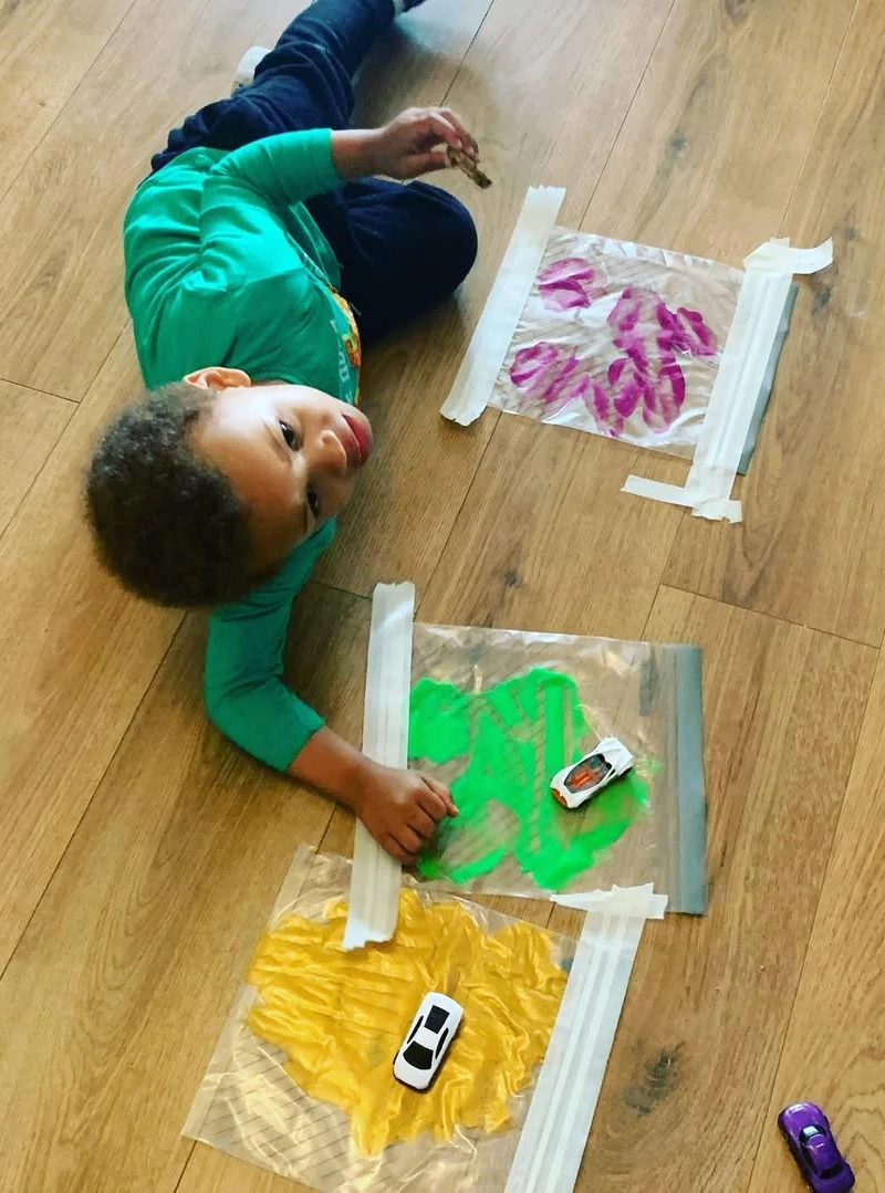 Mess-Free Paint Bag Sensory Play