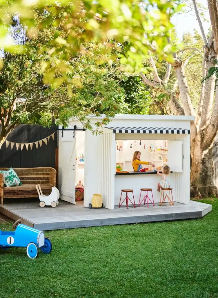 Minimalist Outdoor Kids Space