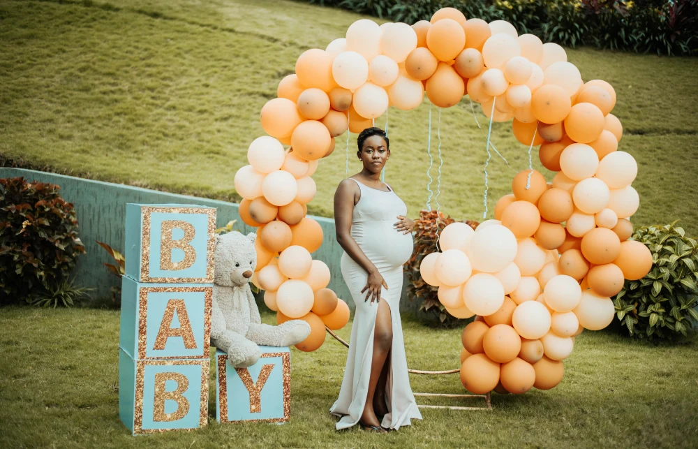 Peach and Cream Outdoor Balloon Arch