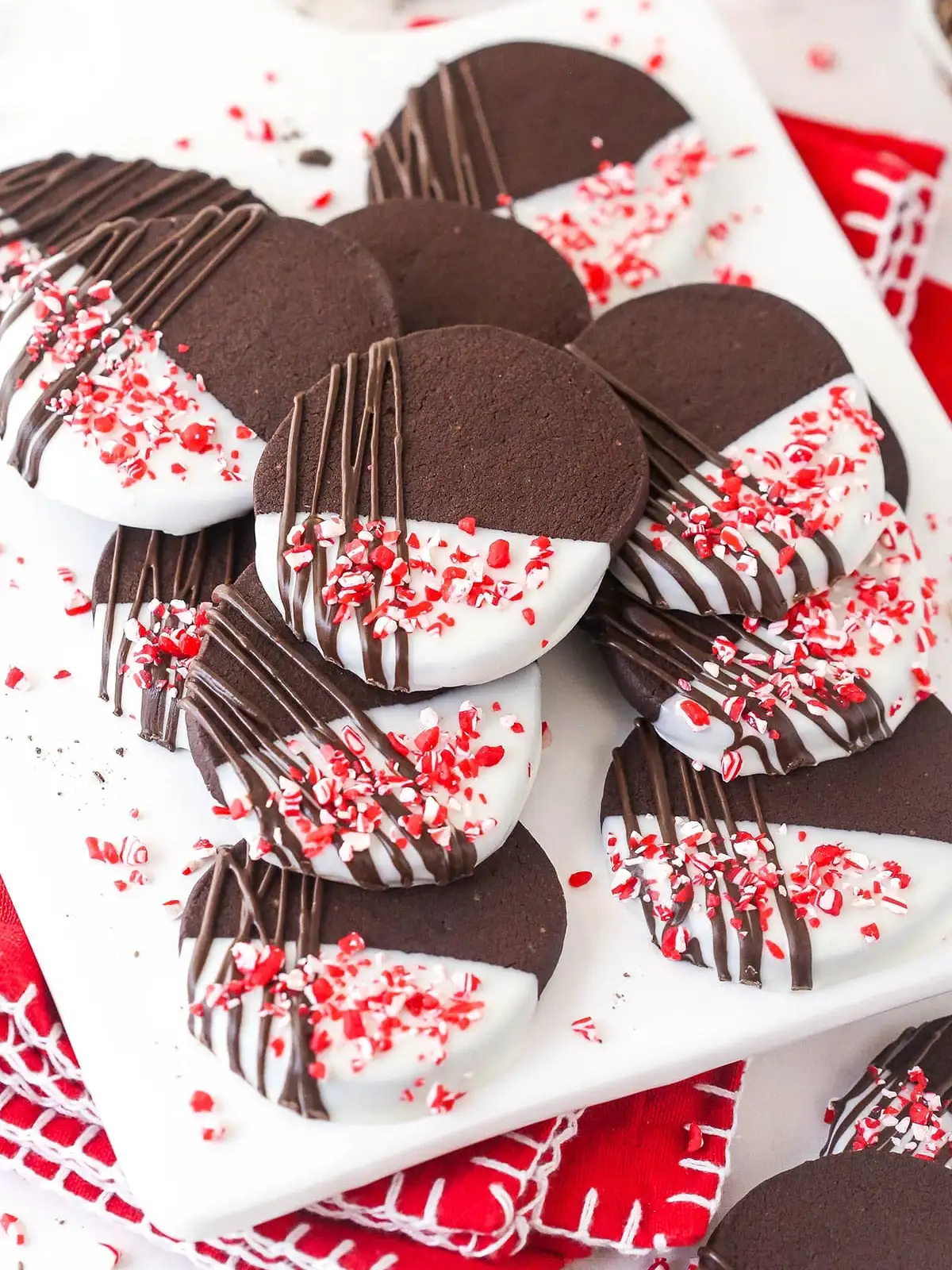 Peppermint Chocolate Shortbread Cookies (with Molten Chocolate Center)