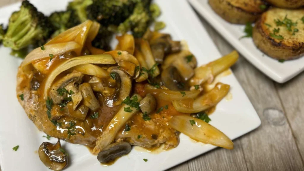 Pork Chops with Mushroom Sauce
