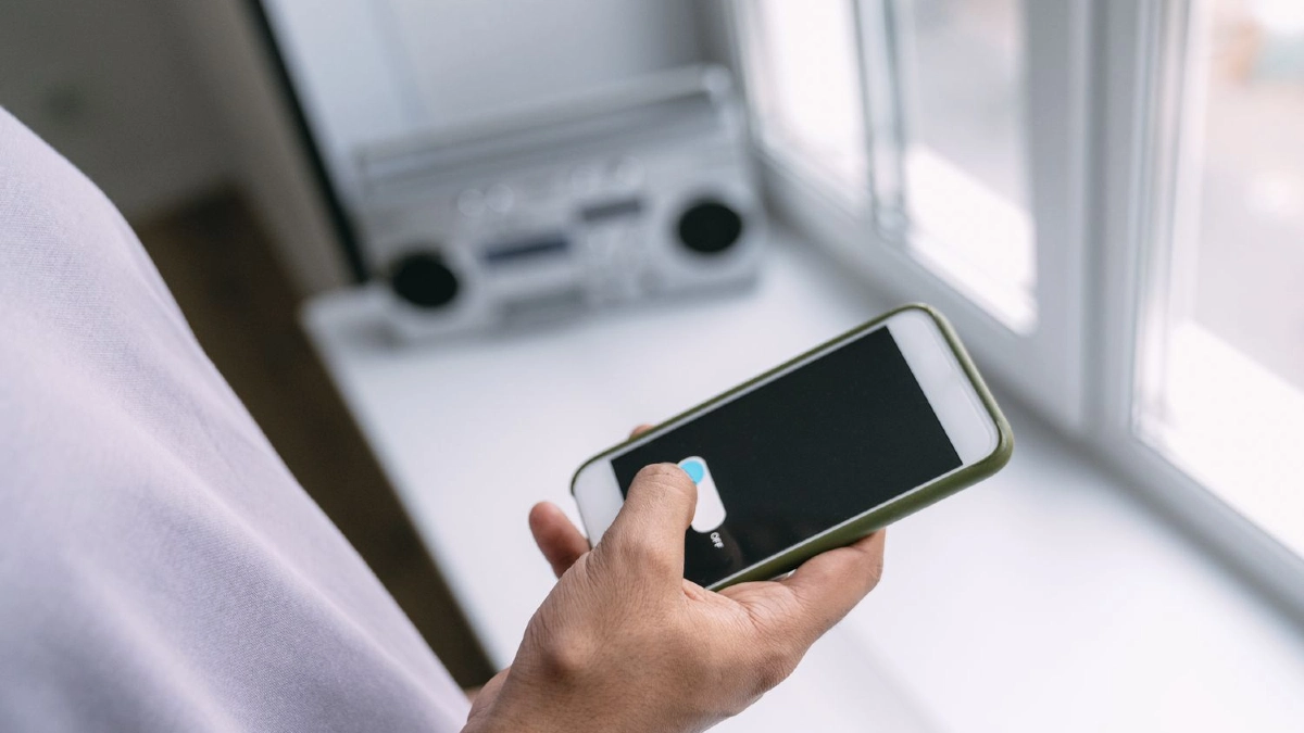 Power Down Your Phone Completely